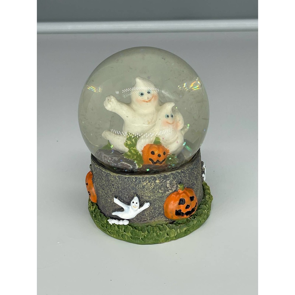 Pre-owned EUC Greenbrier Small Halloween Glitter Snow Globe Ghosts & pumpkins